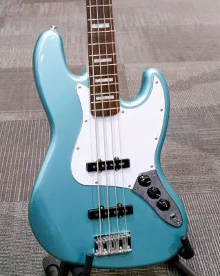 Squier - Affinity Series Active Jazz Bass, Laurel Fingerboard - Mystic Sea Foam Green
